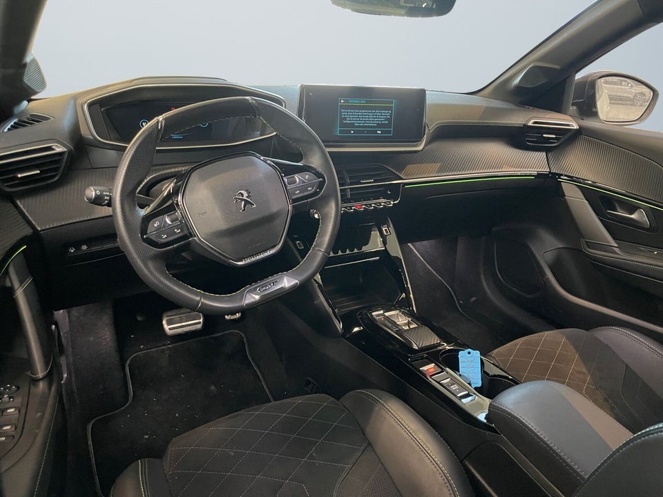Peugeot e-208 50 GT Pack 5d