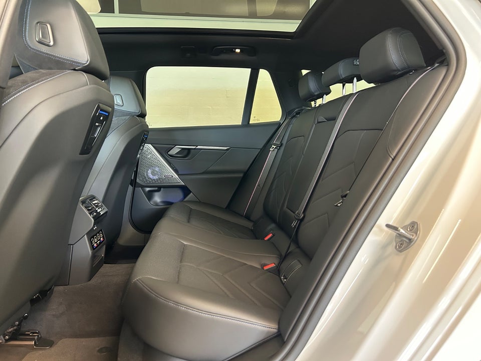 BMW i5 eDrive40 Touring Fully Charged M-Sport 5d