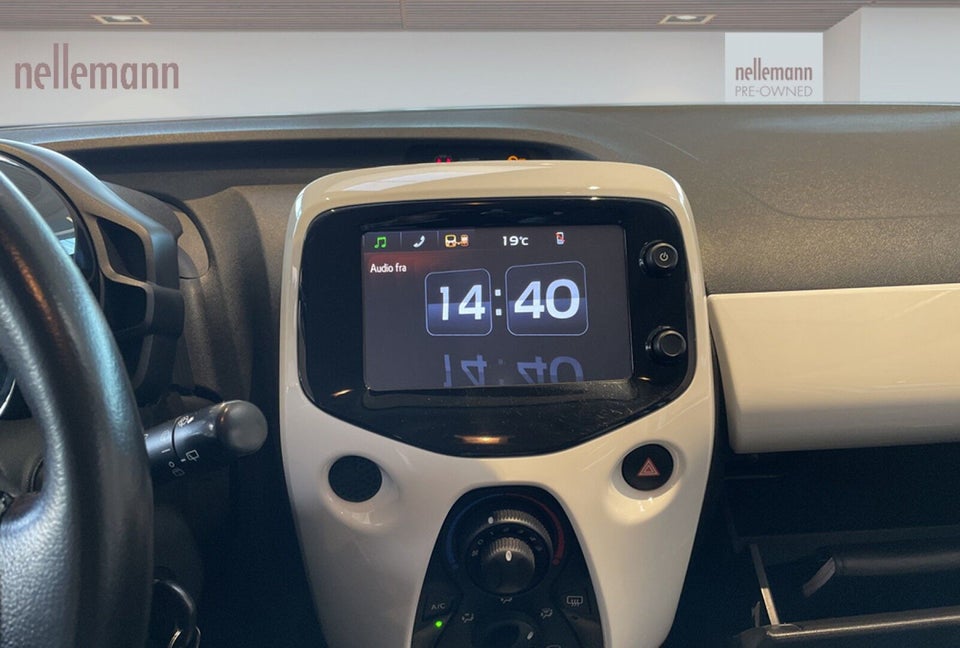 Toyota Aygo 1,0 VVT-i x-play 5d