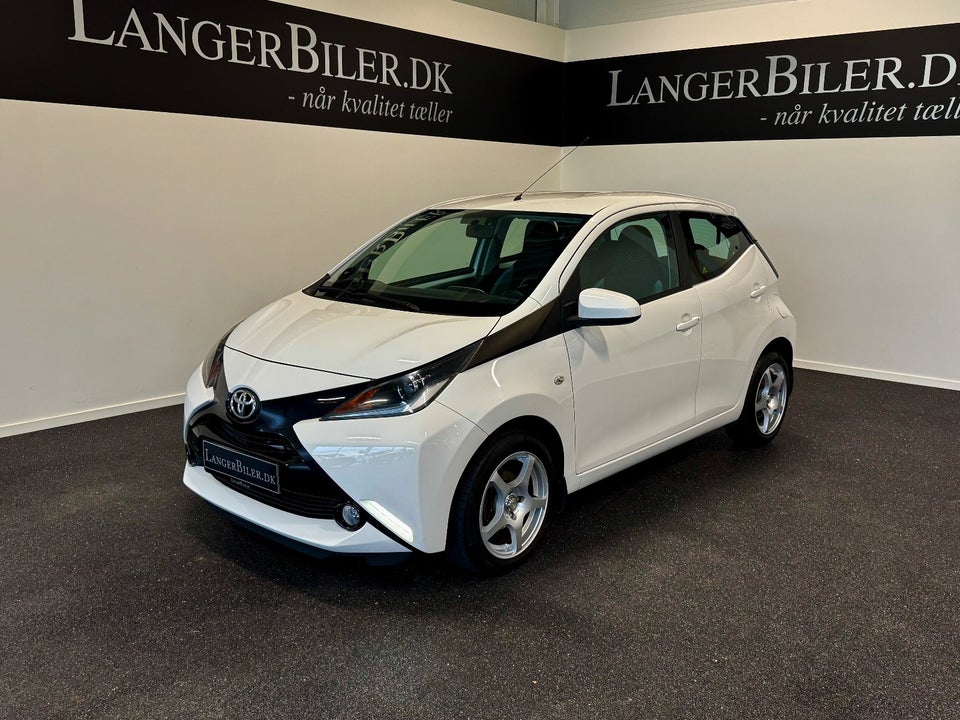 Toyota Aygo 1,0 VVT-i x-press 5d