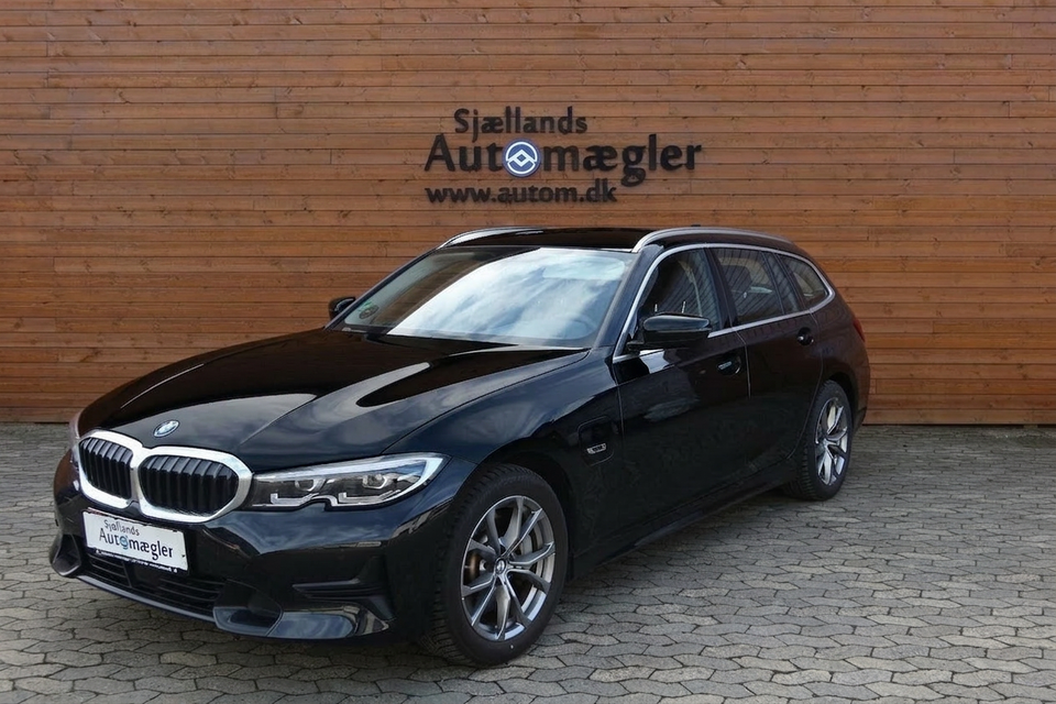 BMW 330e 2,0 Touring Sport Line aut. 5d