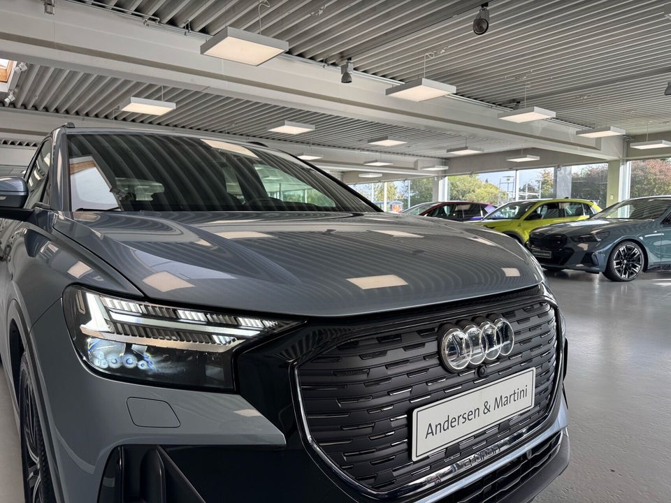 Audi Q4 e-tron 45 S-line 5d