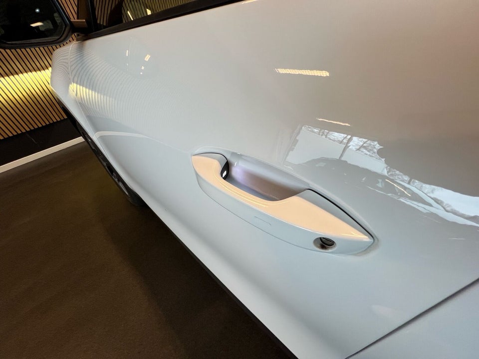 Ford Explorer 79 Premium Extended Range AWD 5d