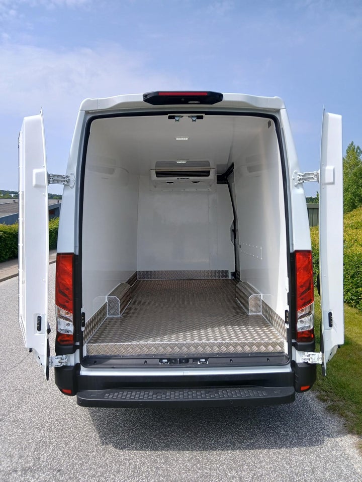 Iveco Daily 3,0 35S18 12m³ Van AG8
