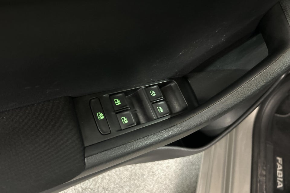 Skoda Fabia 1,0 TSi 110 Ambition Combi 5d