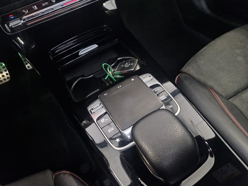 Mercedes A250 2,0 AMG Line aut. 5d