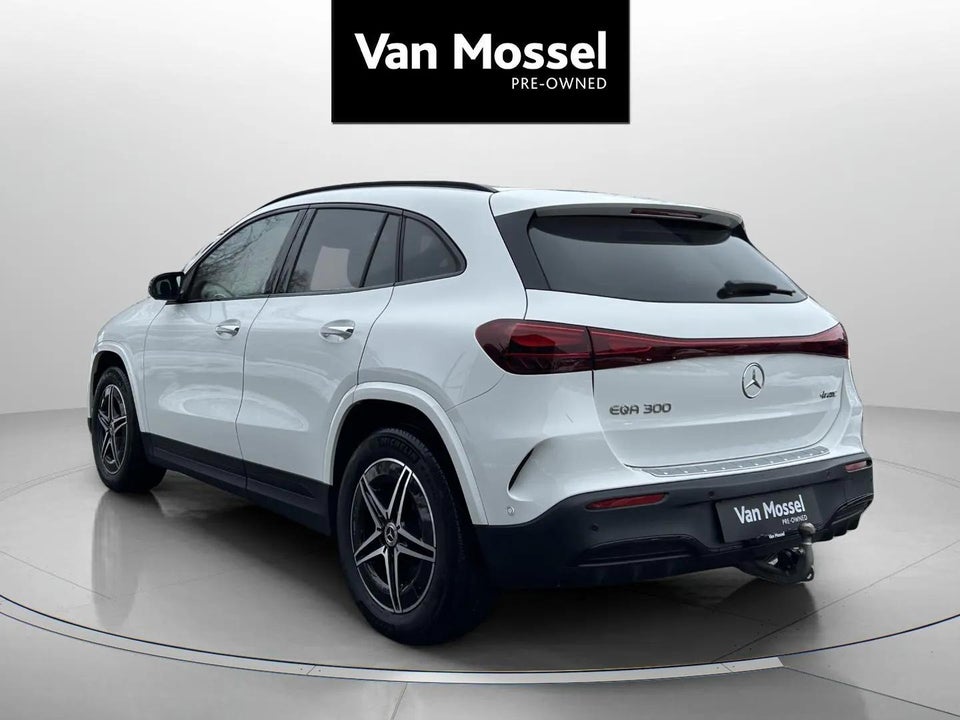 Mercedes EQA300 AMG Advance Plus 4Matic 5d