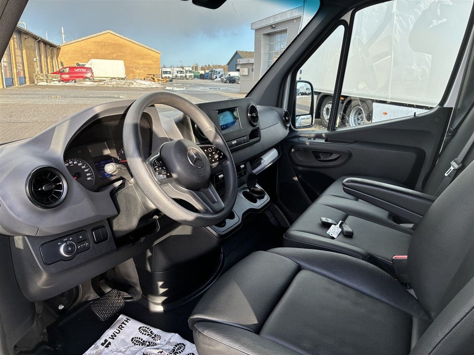 Mercedes Sprinter 214 2,2 CDi A2 Kassevogn aut. FWD