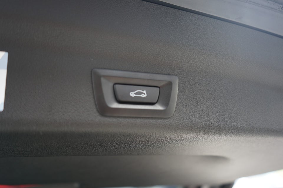 BMW iX1 eDrive20 M-Sport 5d
