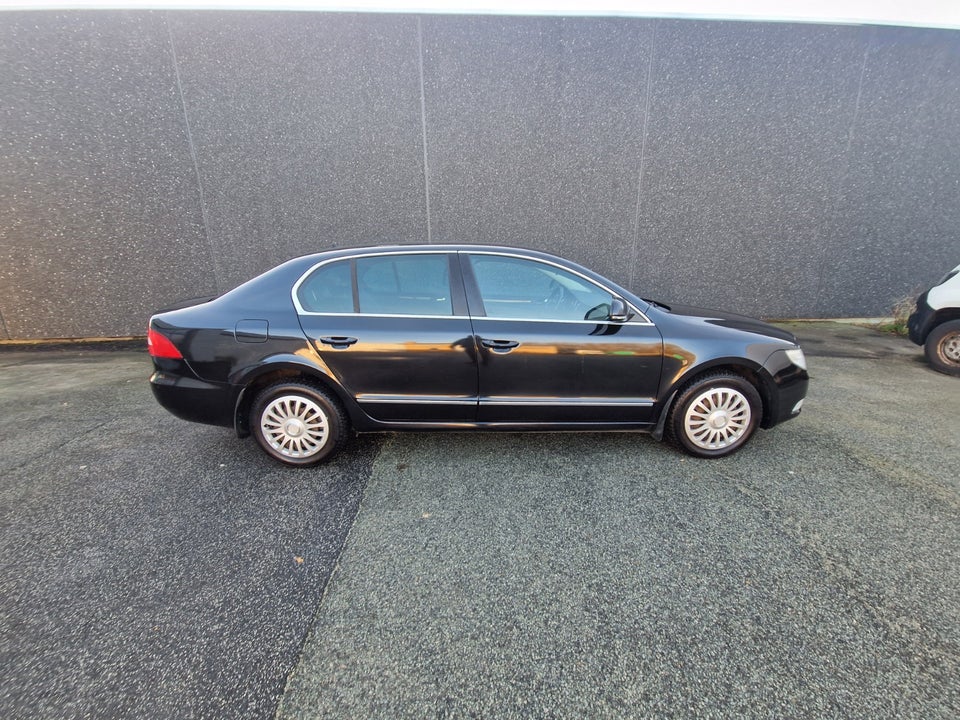 Skoda Superb 2,0 TDi 170 Elegance DSG 5d