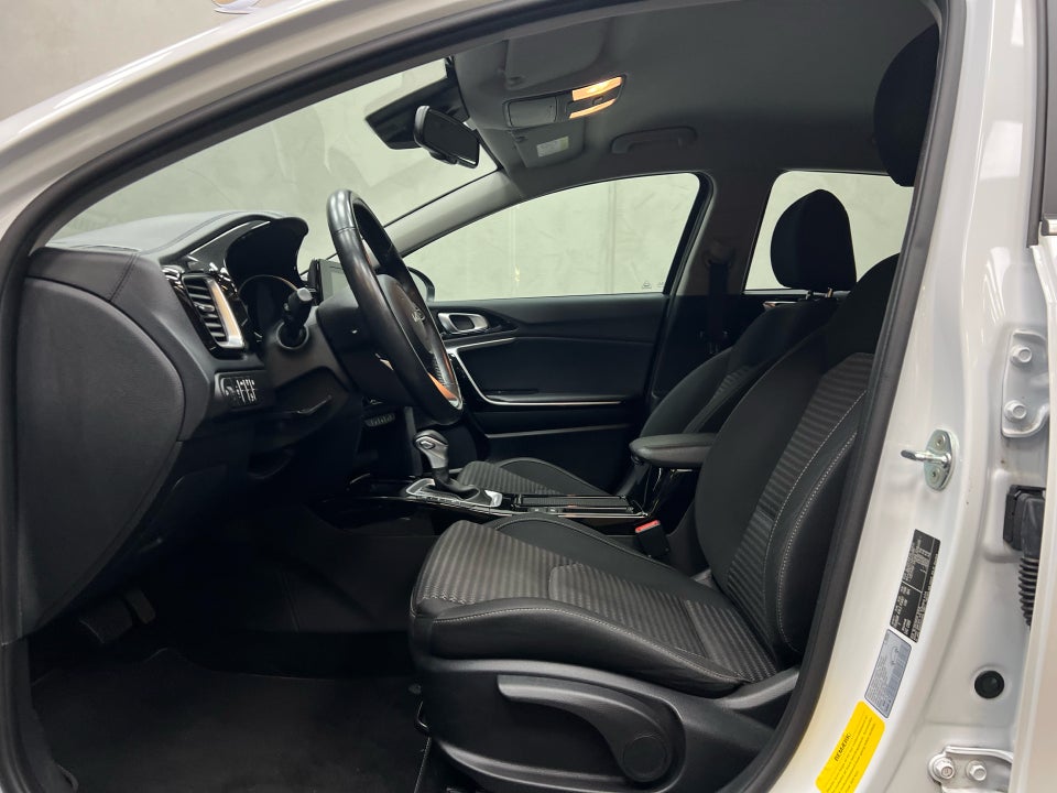 Kia XCeed 1,6 PHEV Prestige DCT 5d