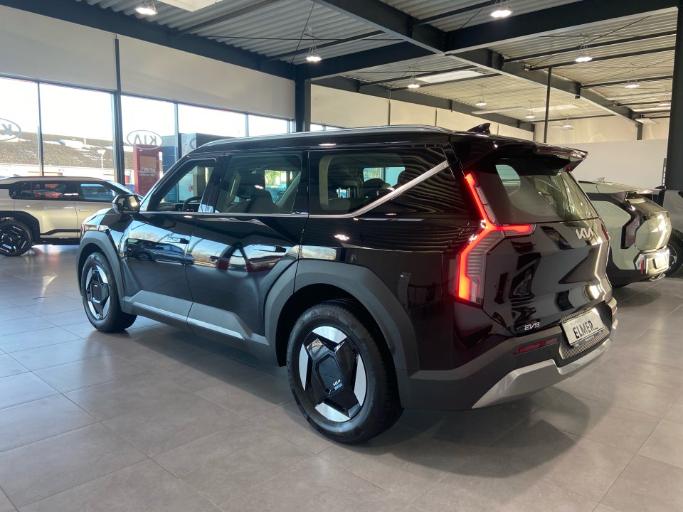 Kia EV9 76 Standard Range Upgrade RWD 7prs 5d