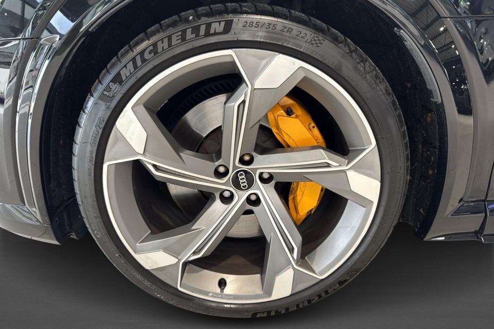 Audi e-tron S quattro Van 5d