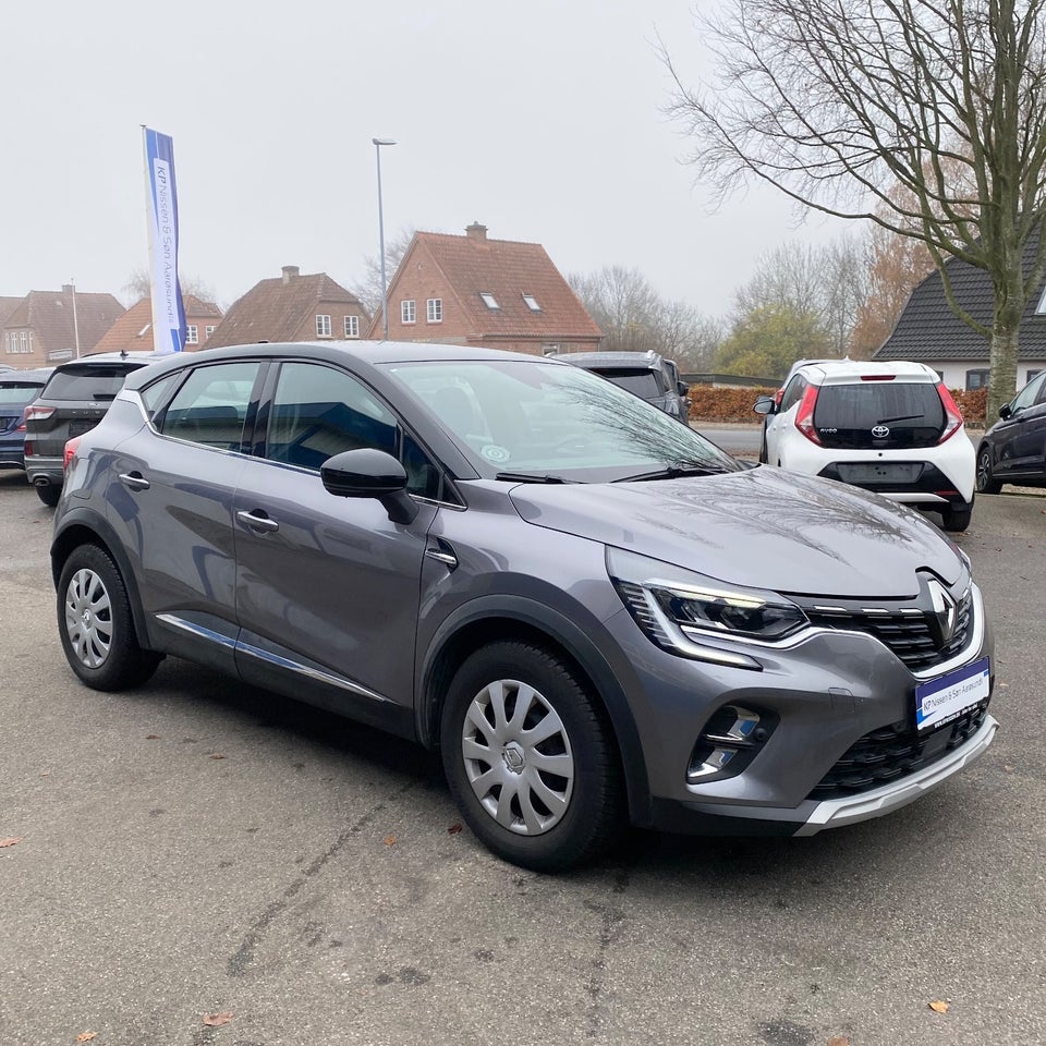 Renault Captur 1,6 E-Tech Intens 5d