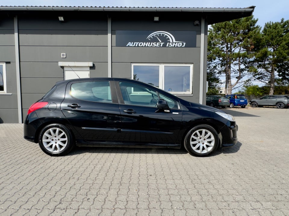 Peugeot 308 1,6 VTi Comfort+ 5d