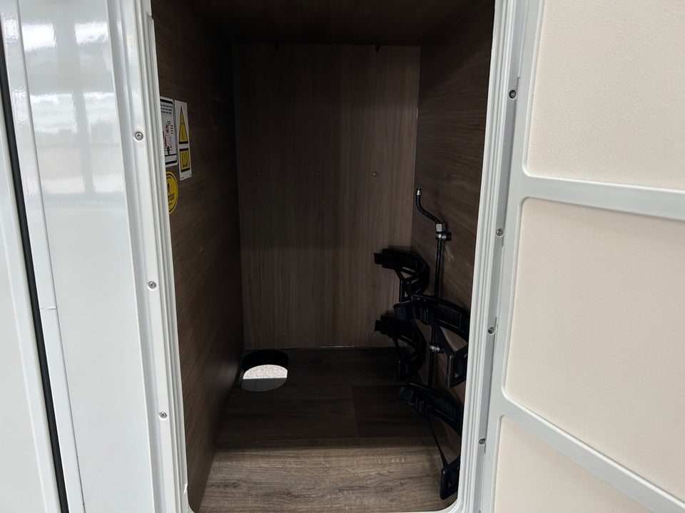 Carado V337 PRO+ 2,2 JTD 140 aut. 3d