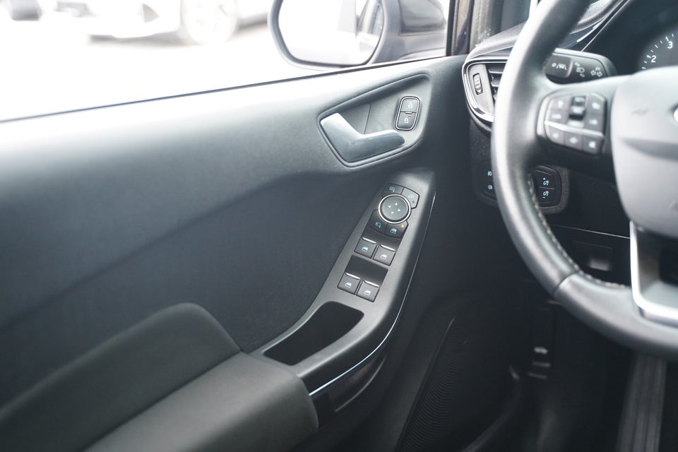 Ford Fiesta 1,0 EcoBoost Titanium 5d