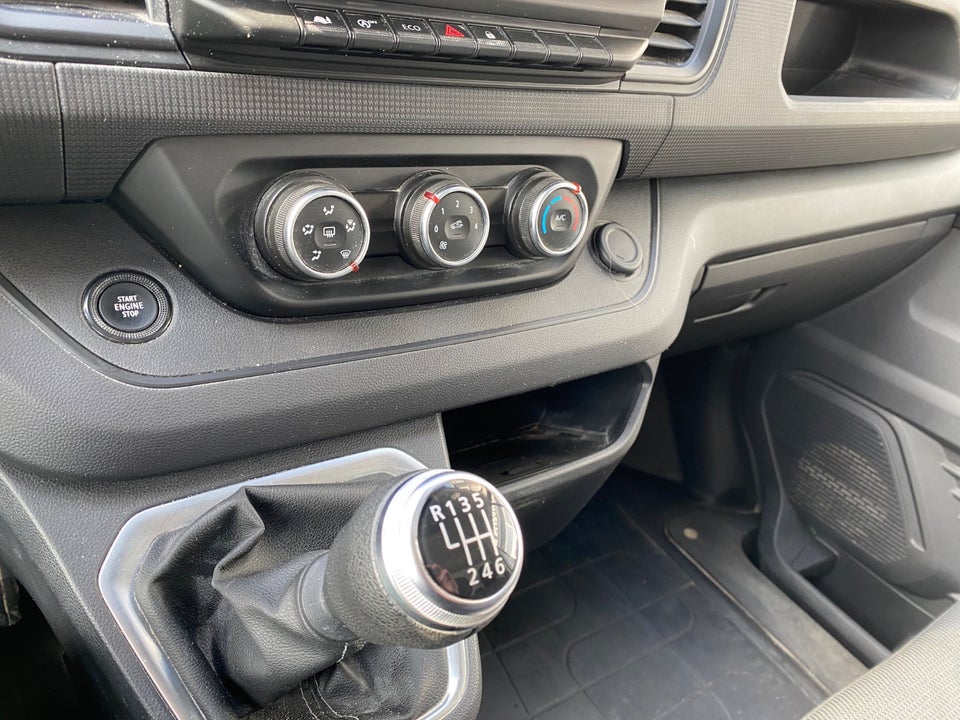 Renault Trafic 2,0 dCi 150 L2H1