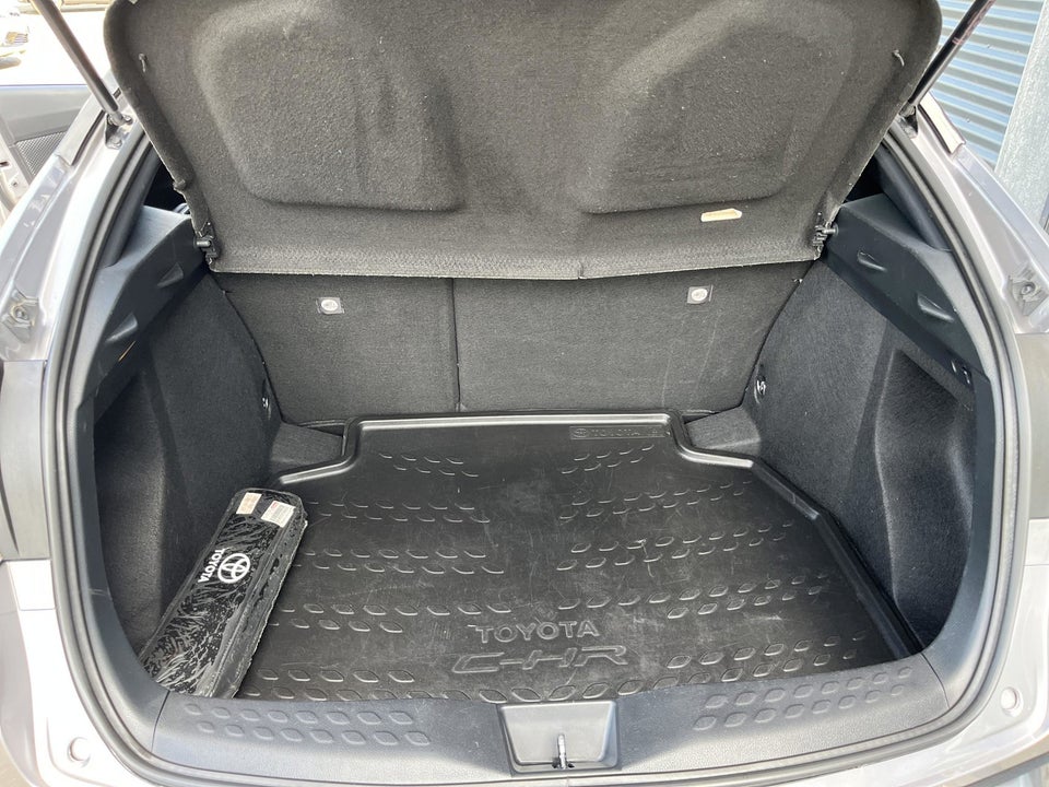 Toyota C-HR 1,8 Hybrid C-LUB Premium CVT 5d