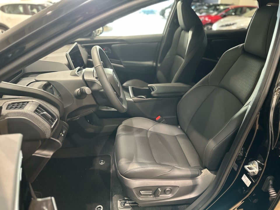 Toyota bZ4X Executive 5d