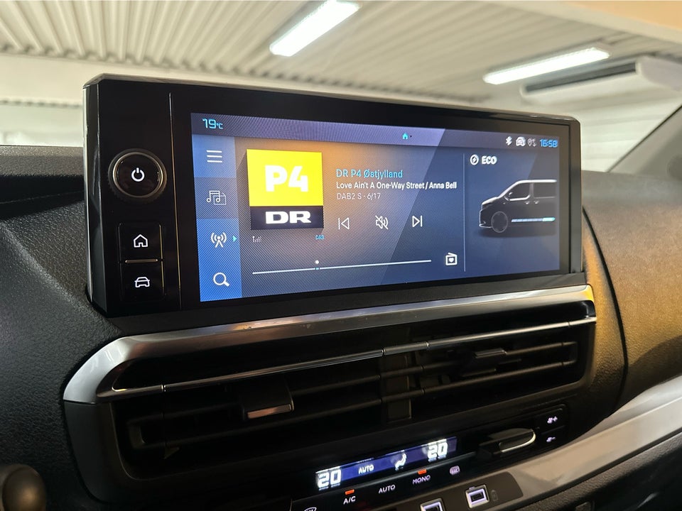 Peugeot e-Expert 75 L2 Premium Van