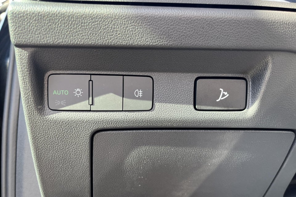 Skoda Enyaq 60 iV Plus 5d