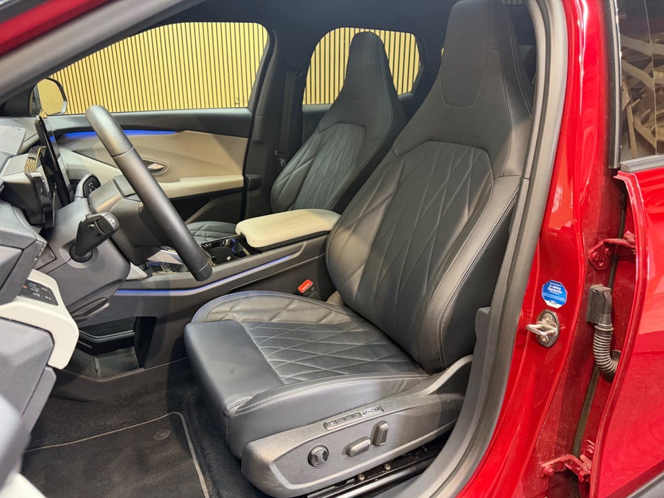 Ford Explorer 77 Premium Extended Range 5d