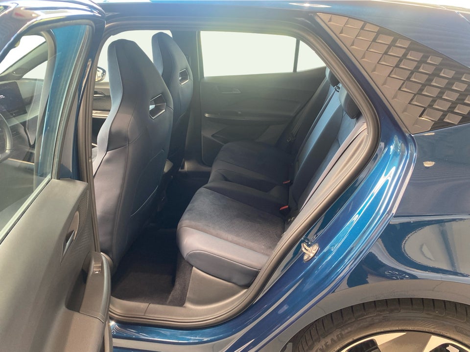 Cupra Born 77 e-Boost Dinamica Pack High 5d