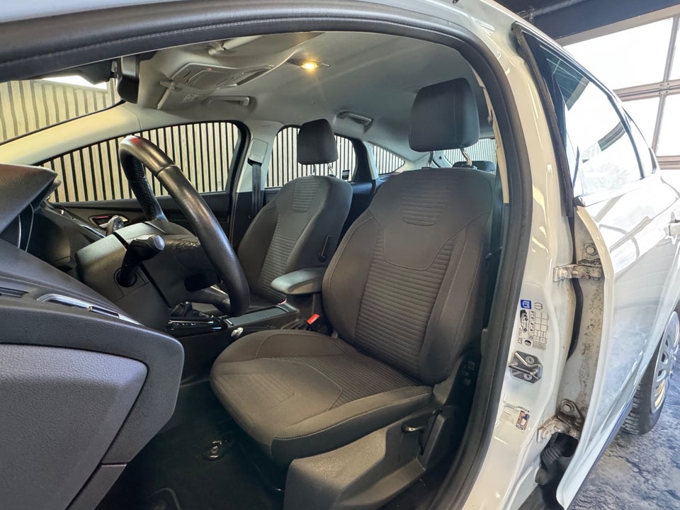 Ford Focus 1,0 SCTi 125 Titanium 5d