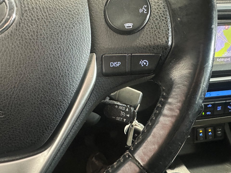 Toyota Auris 2,0 D-4D T2+ 5d