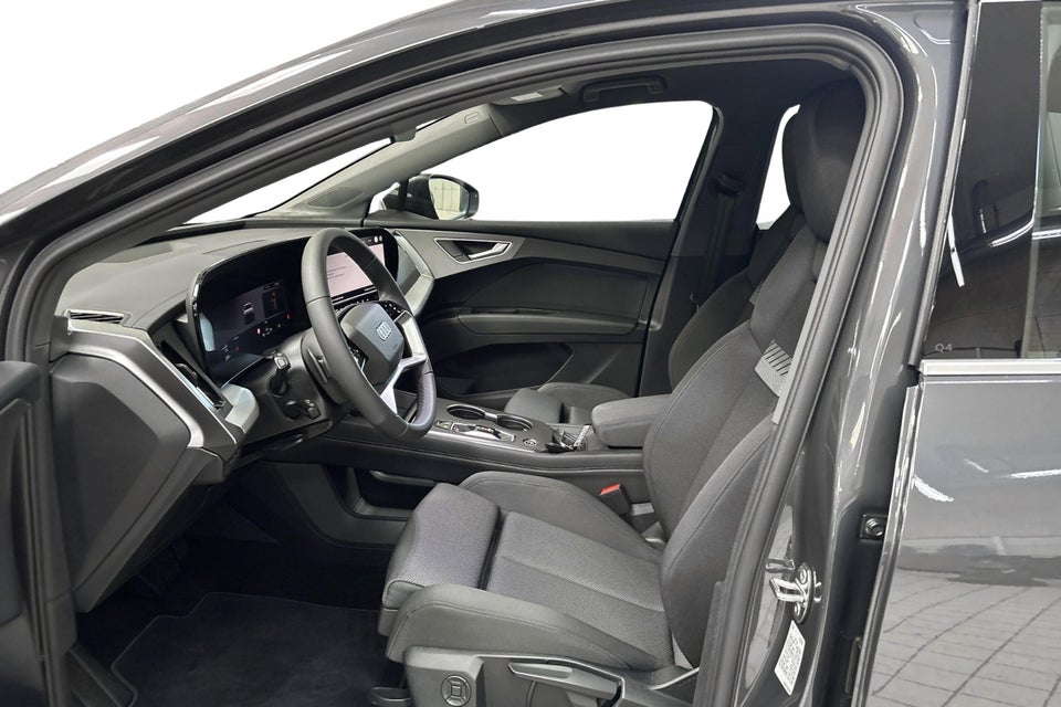 Audi Q4 e-tron performance 5d