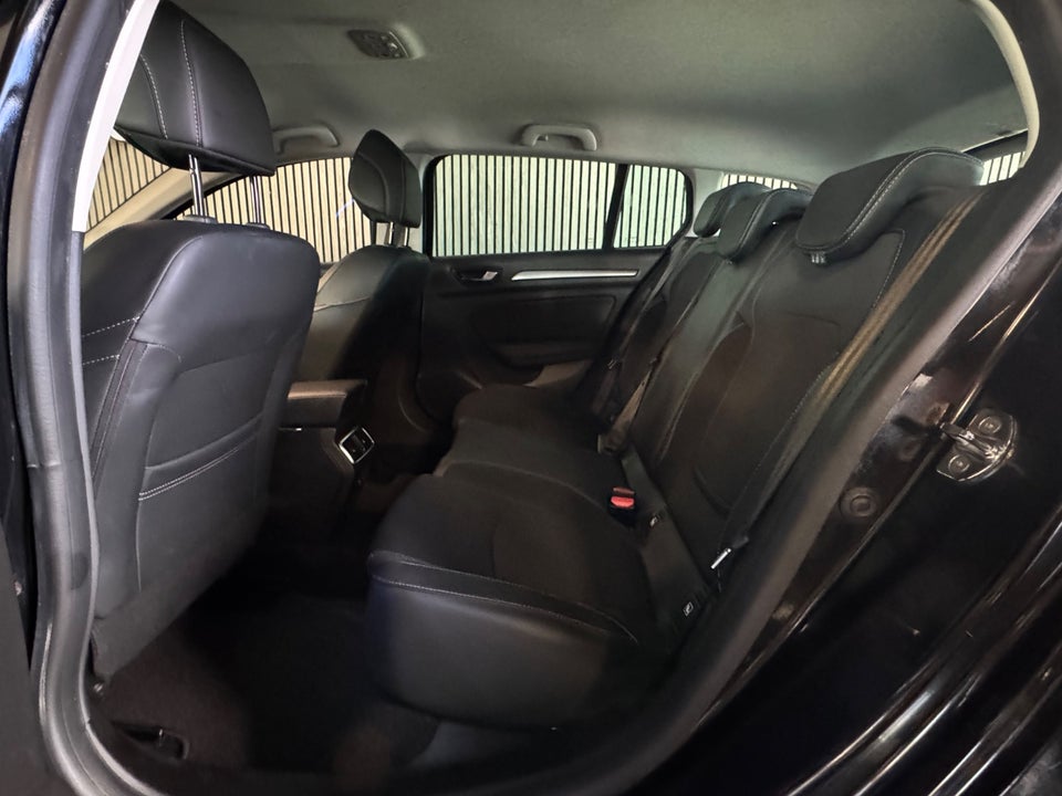 Renault Megane IV 1,6 E-Tech Intens Sport Tourer 5d
