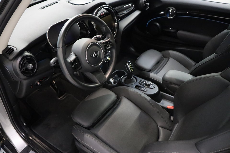 MINI Cooper SE Classic Trim 3d