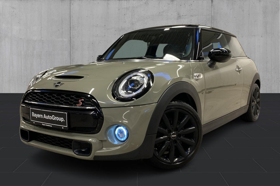 MINI Cooper S 2,0 Essential aut. 3d