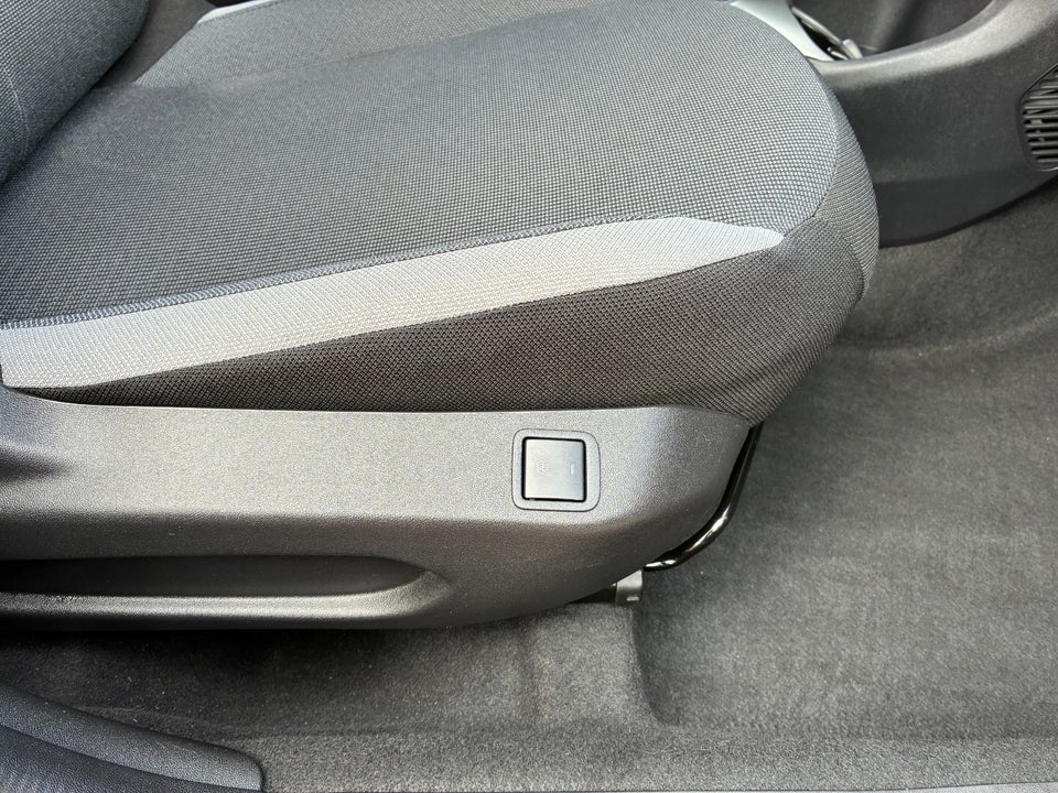 Toyota Aygo 1,0 VVT-i x-press 5d