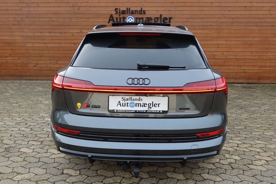 Audi e-tron 50 S-line Prestige quattro 5d