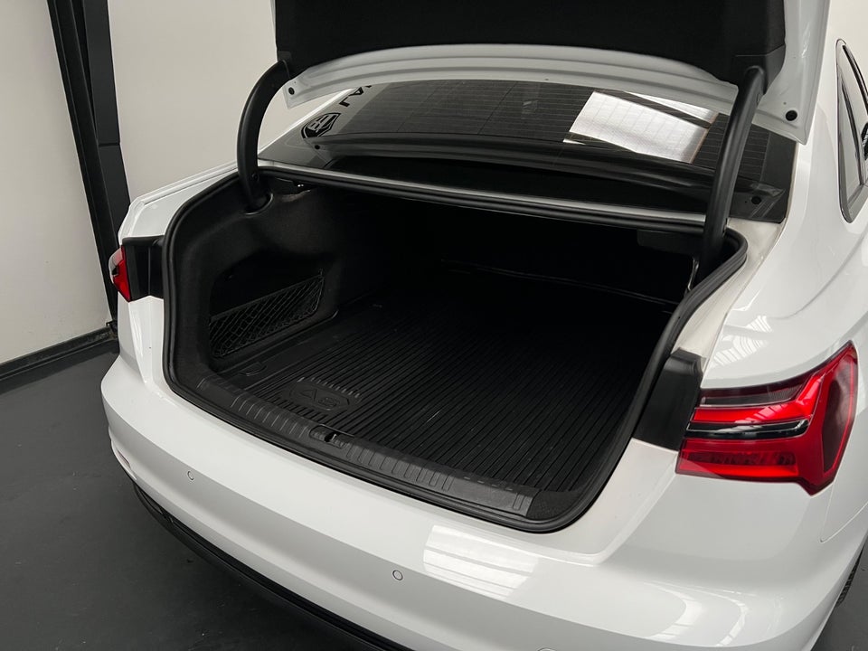 Audi A6 45 TFSi Sport S-tr. 4d