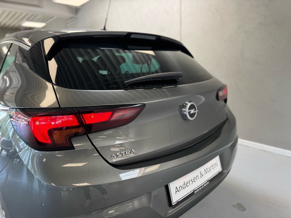 Opel Astra 1,2 T 110 Elegance 5d