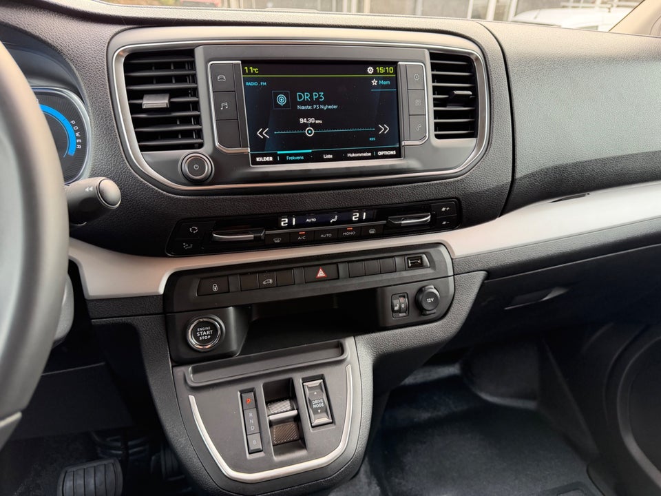 Peugeot e-Expert 75 L2 Premium Van