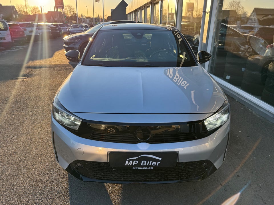 Opel Corsa 1,2 GS 5d