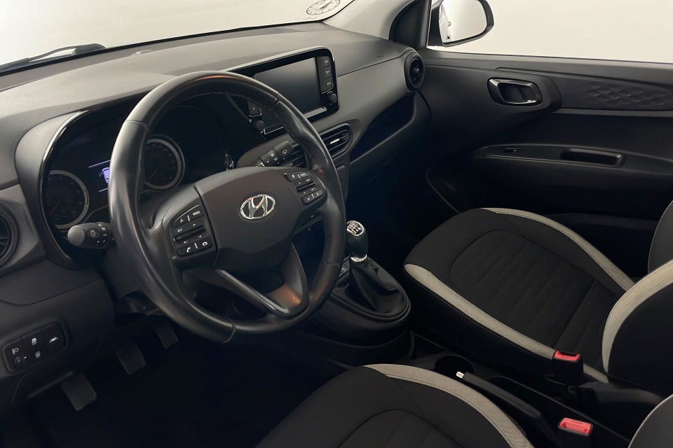 Hyundai i10 1,0 MPi Essential 5d