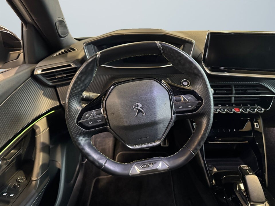 Peugeot e-2008 50 GT 5d