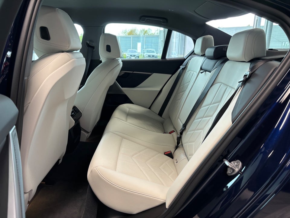 BMW i5 eDrive40 Sport Line 4d