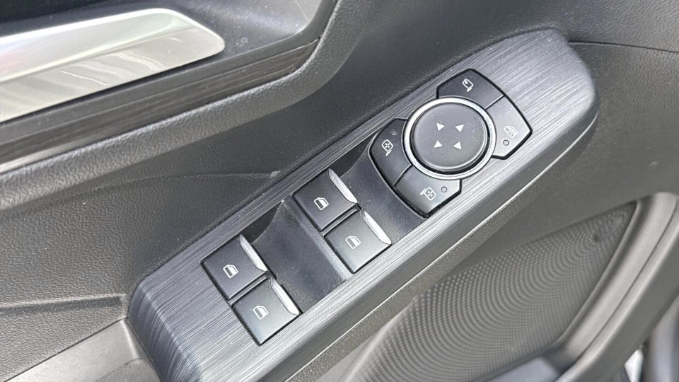 Ford Kuga 2,5 PHEV Vignale CVT 5d