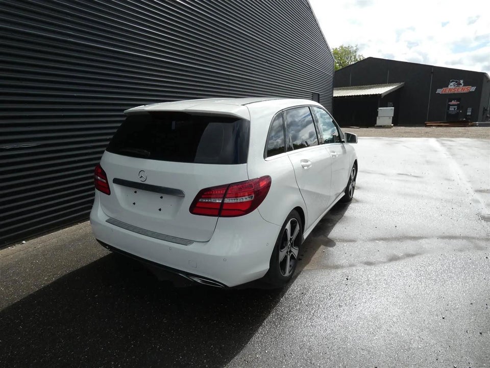 Mercedes B200 d 2,2 Van 5d