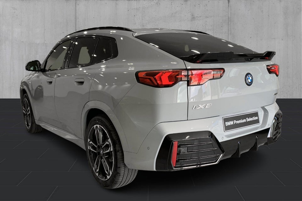 BMW iX2 eDrive20 M-Sport Pro 5d