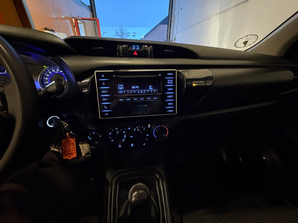 Toyota HiLux 2,4 D-4D 150 T2 Ex.Kab 4x4 4d