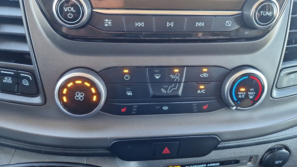 Ford Transit Custom 300 L2 2,0 TDCi 130 Trend