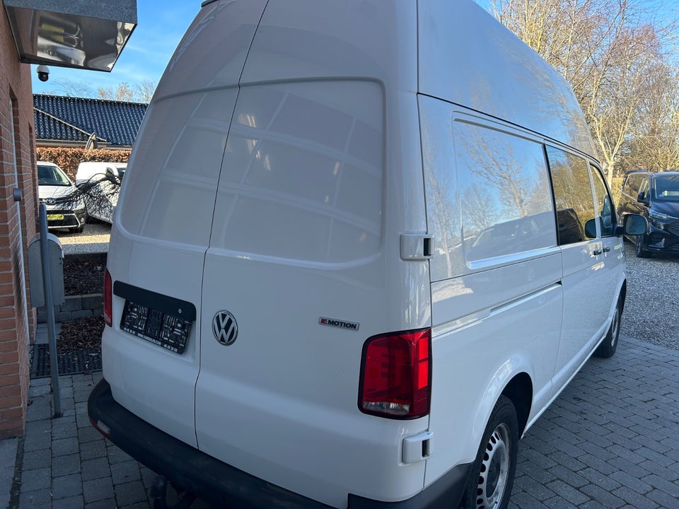 VW Transporter 2,0 TDi 150 Kassevogn DSG 4Motion lang