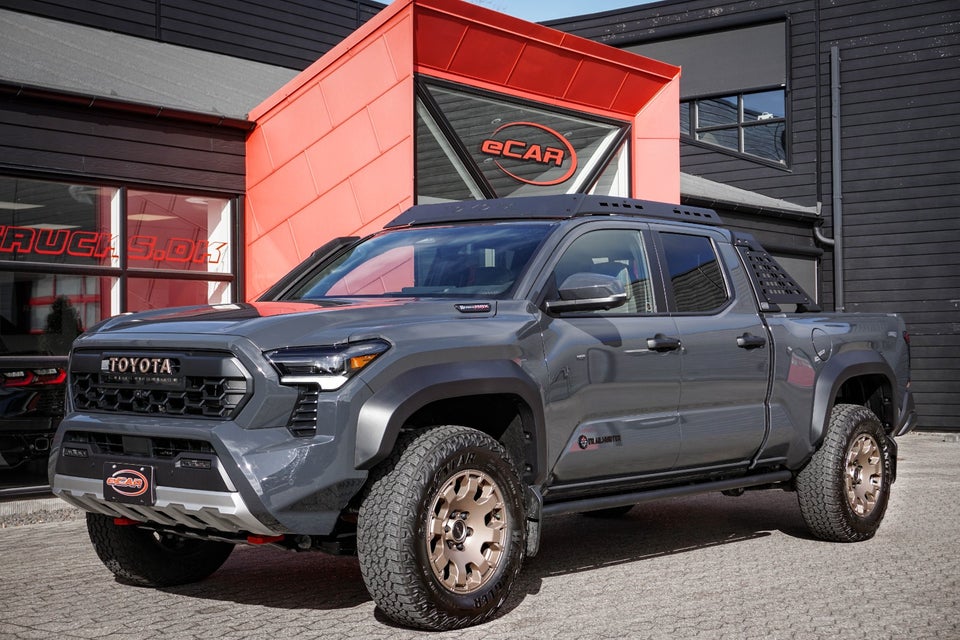 Toyota Tacoma 2,4 Hybrid Trailhunter aut. 4x4 4d
